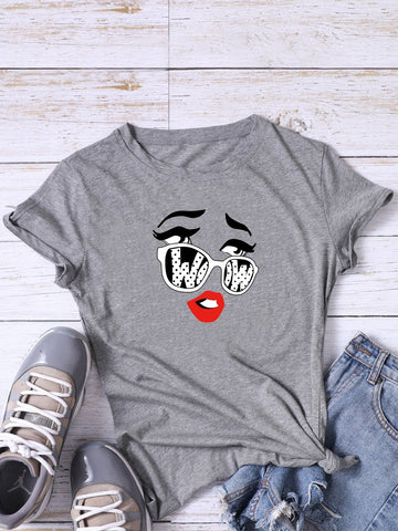 Eyes And Lip Print Tee