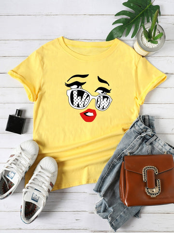 Eyes And Lip Print Tee