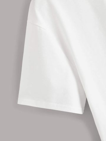 Contrast Letter Print Pocket Tee