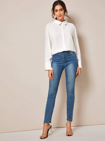 Contrast Lace Button Back Solid Blouse