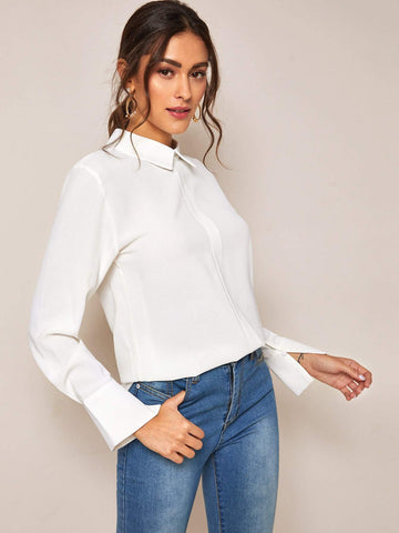 Contrast Lace Button Back Solid Blouse