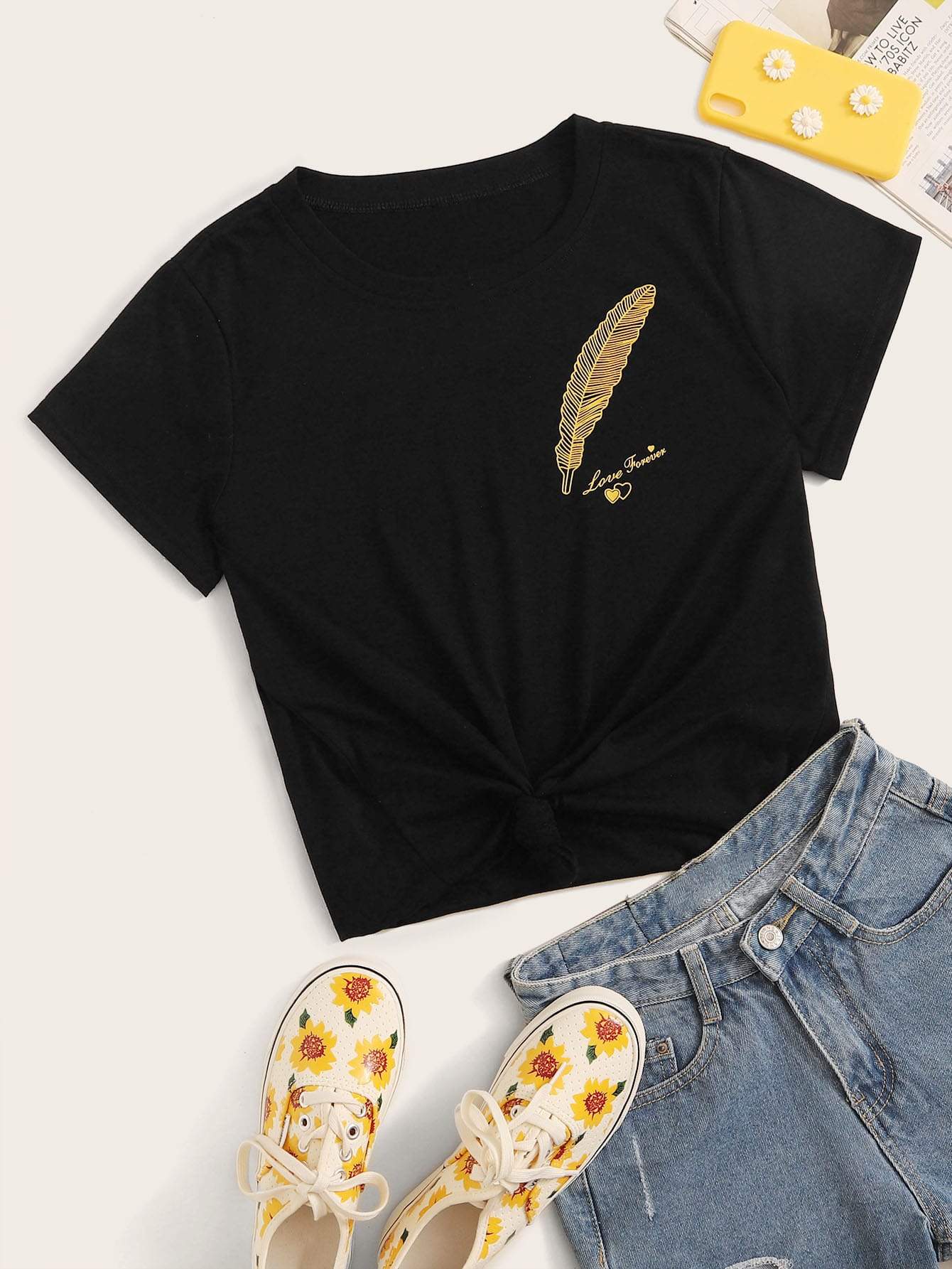 Feather Print Round Neck Tee