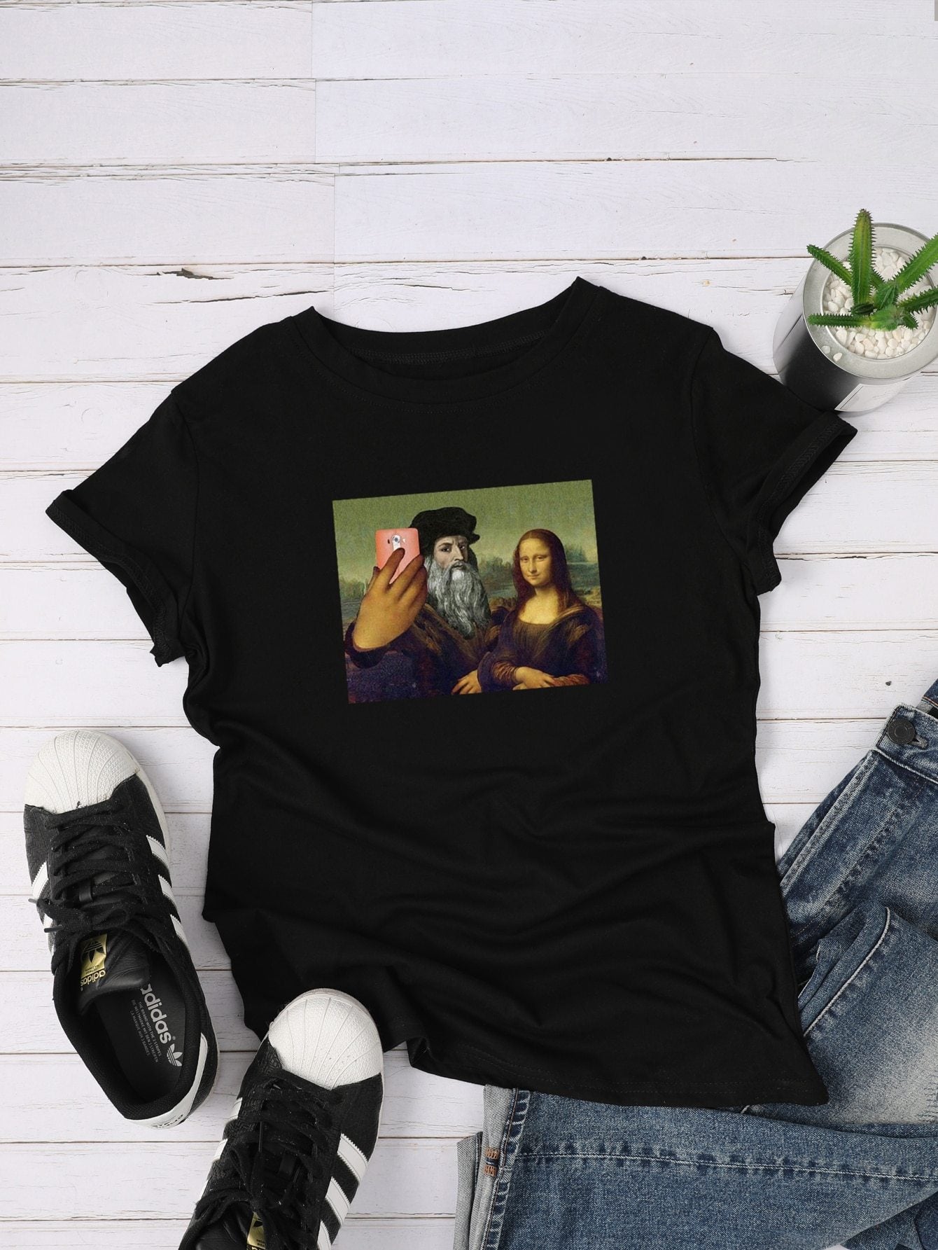 Figure Graphic Round Neck Tee