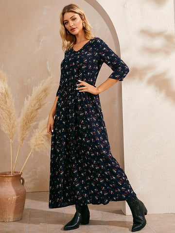 Ditsy Floral V-Neck Flare Hem Dress