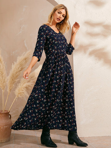 Ditsy Floral V-Neck Flare Hem Dress