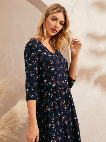 Ditsy Floral V-Neck Flare Hem Dress