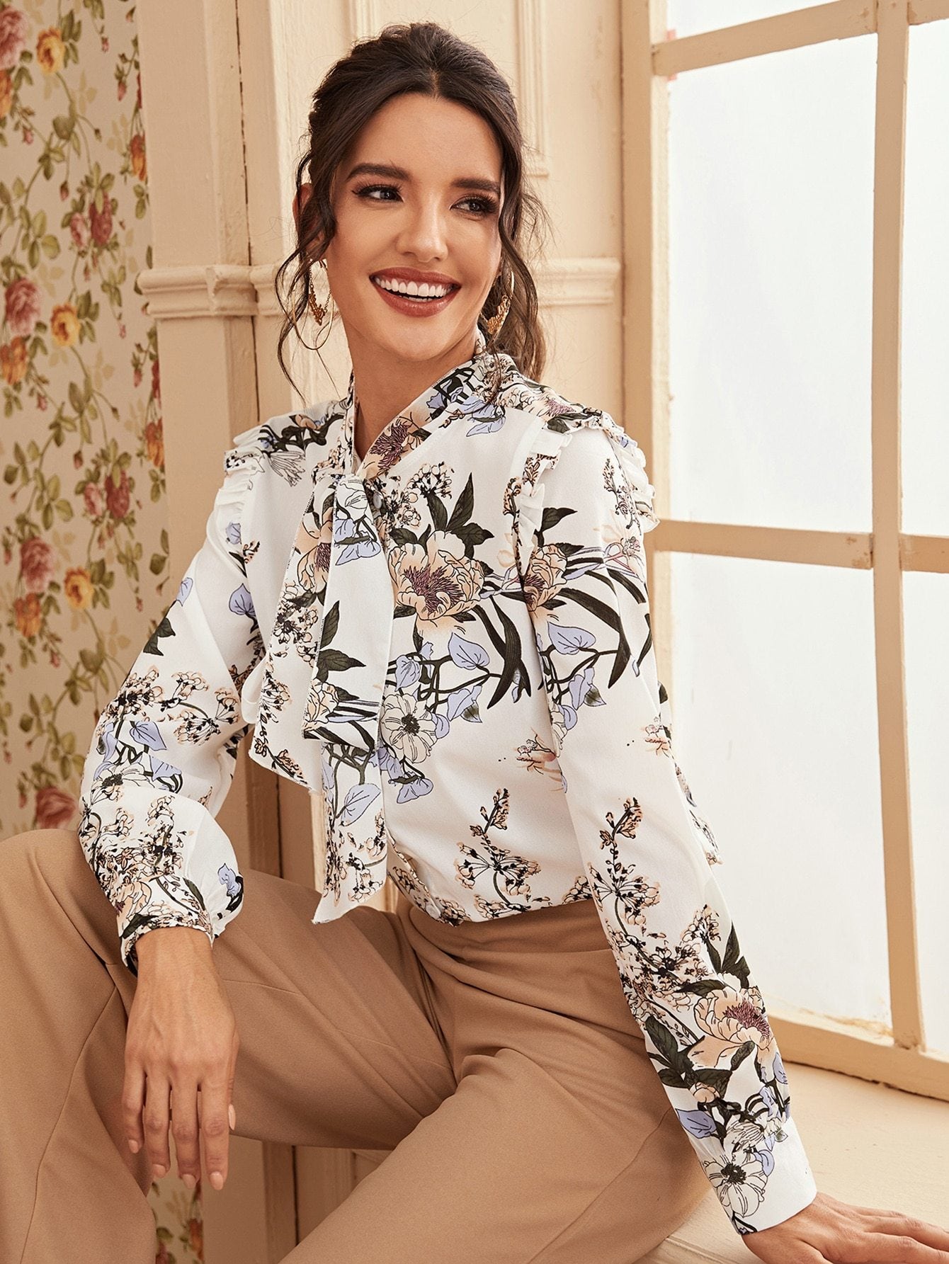 Floral Print Tie Neck Frill Trim Blouse