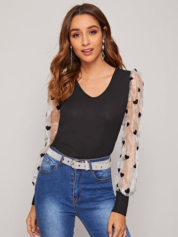 Contrast Sleeve Heart Print Tee