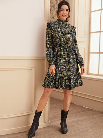 Ditsy Floral Print Ruffle Trim Dress