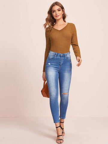 V-neck Ribbed Knit Skinny Tee