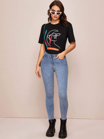 Figure Graphic Round Neck Tee