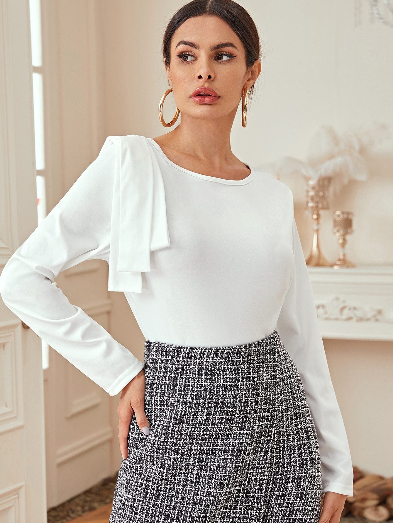 Solid Round Neck Fitted Tee