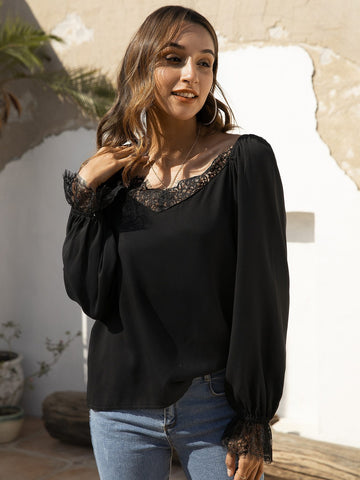 Contrast Lace Flounce Sleeve Blouse